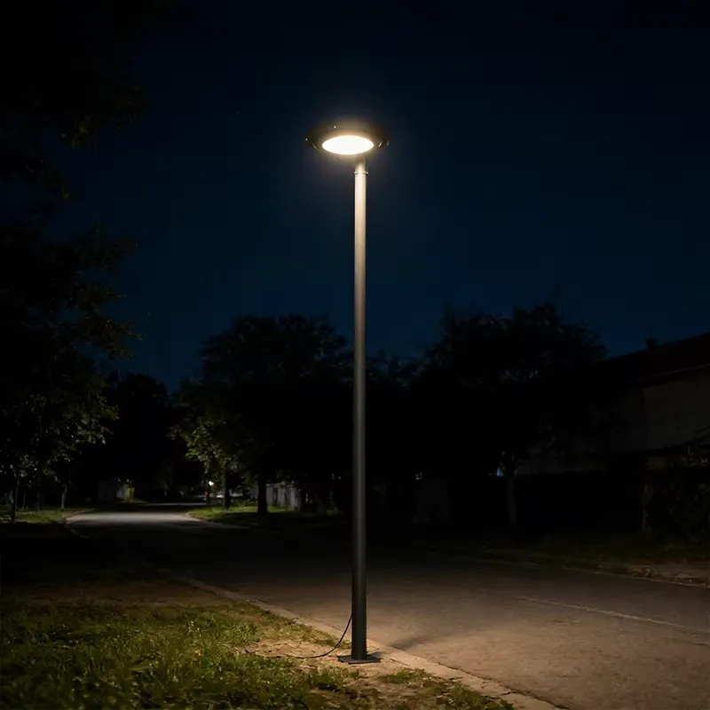 Outdoor Lighting The Range - LED-Gartenlampe mit Stahlmast, Außenleuchte IP65, 85-265V,